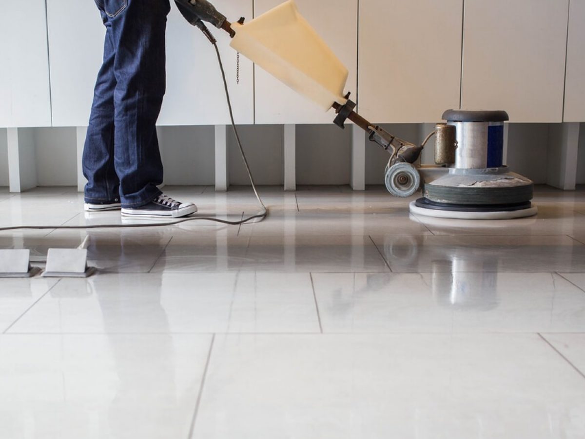 Süt Ve Kristal Cila Uygulaması